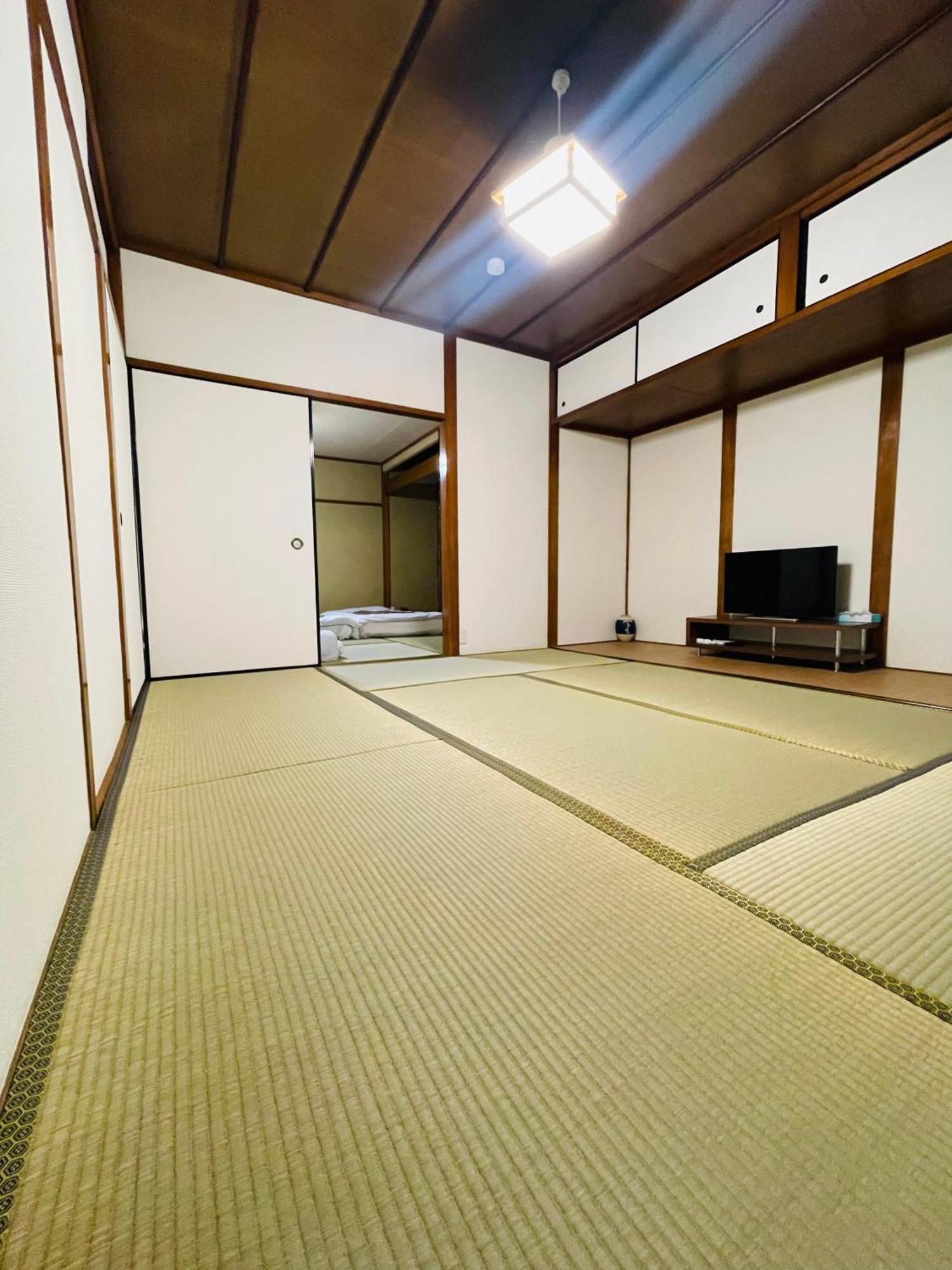 Apartament Namba Shinsaibashi 10 Mins Osaka Castle　East Zewnętrze zdjęcie