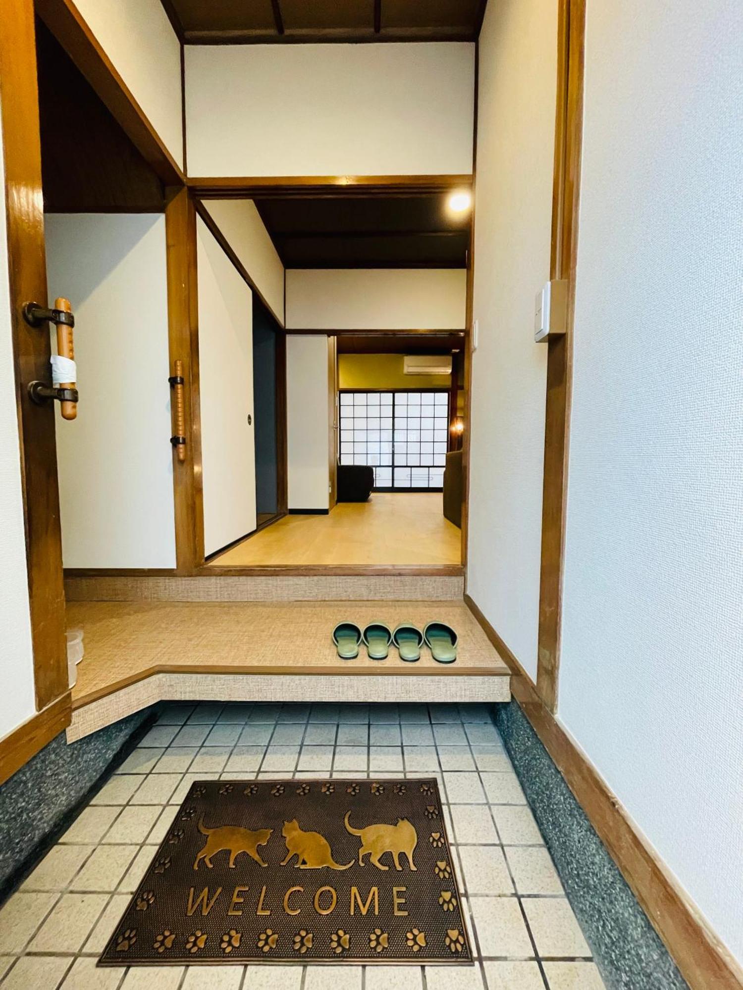 Apartament Namba Shinsaibashi 10 Mins Osaka Castle　East Zewnętrze zdjęcie
