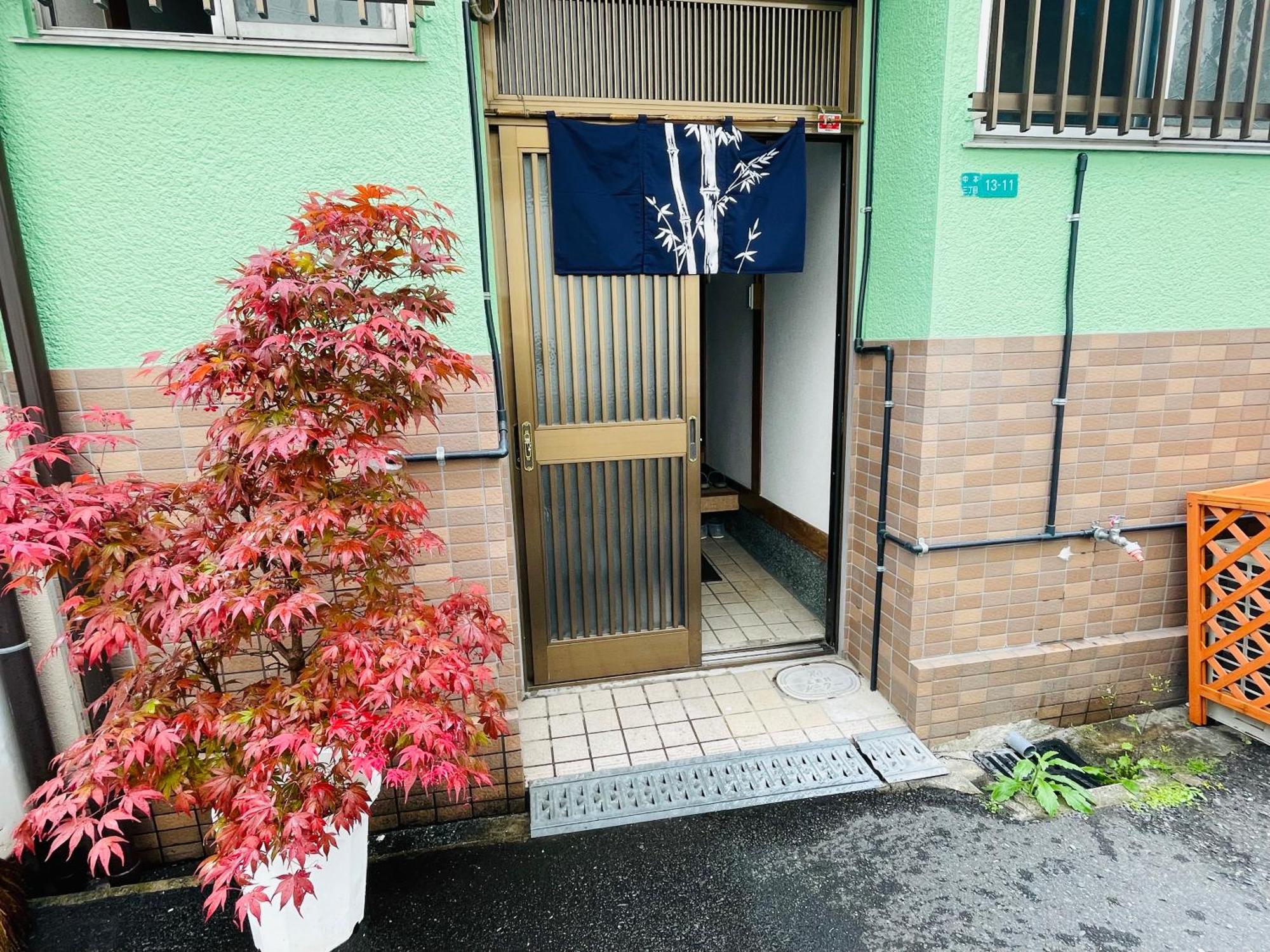 Apartament Namba Shinsaibashi 10 Mins Osaka Castle　East Zewnętrze zdjęcie