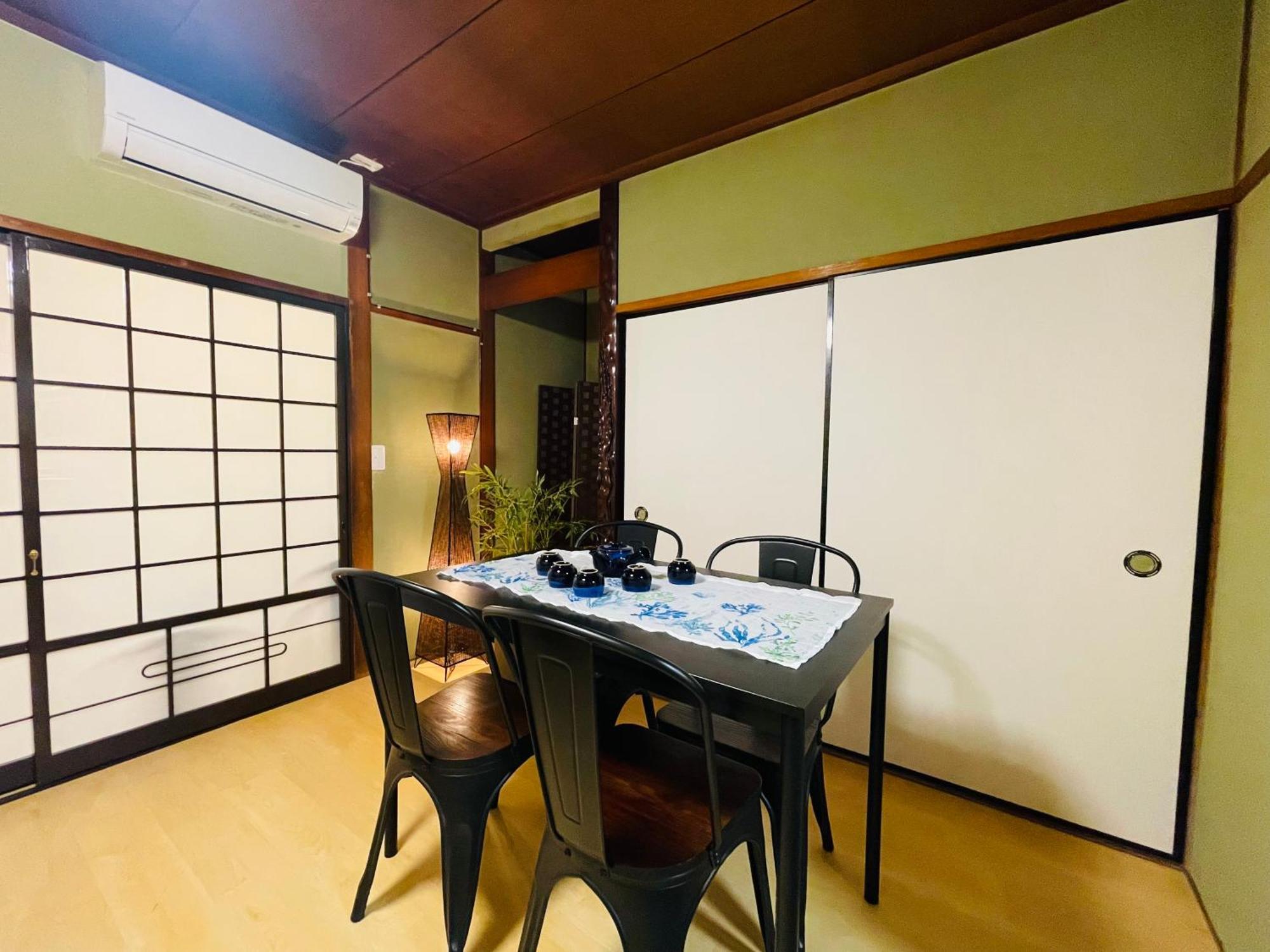 Apartament Namba Shinsaibashi 10 Mins Osaka Castle　East Zewnętrze zdjęcie
