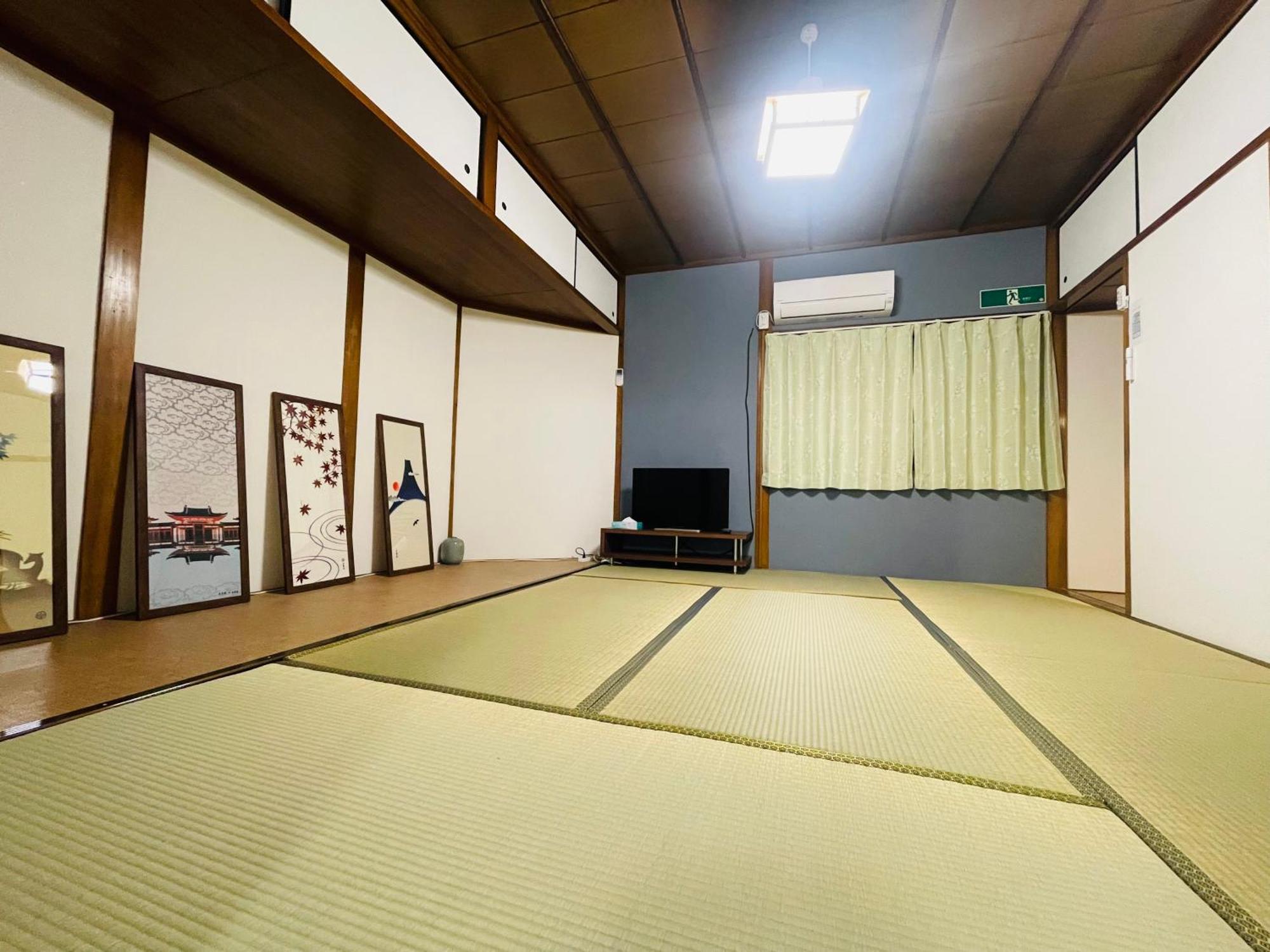Apartament Namba Shinsaibashi 10 Mins Osaka Castle　East Zewnętrze zdjęcie